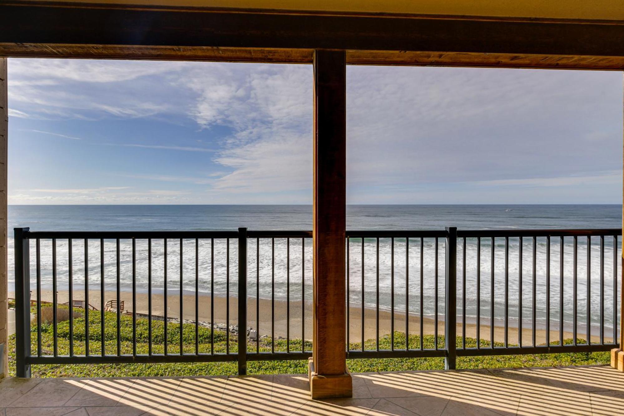 Comfortable Lincoln City Condo With Patio And Views! Exterior foto
